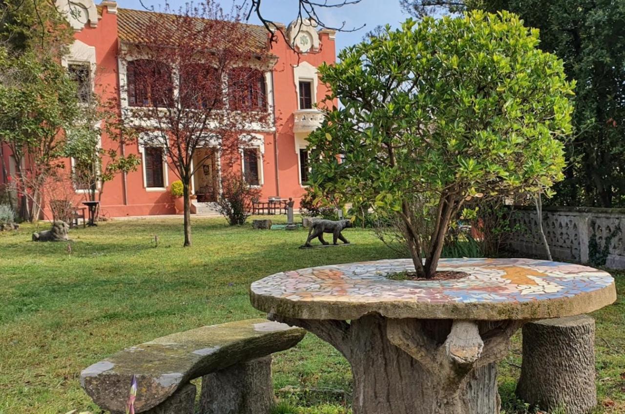 Hotel Monumento Can Garay Les Planes d'Hostoles Dış mekan fotoğraf